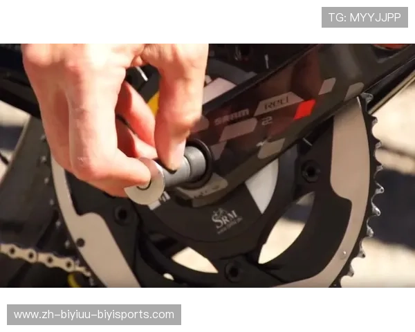 足球运动纳米科技在运动装备中带来的轻量化与智能化革新如何体现 足球运动纳米科技在运动装备中带来的轻量化与智能化革新如何体现